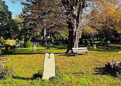 „Friedhofsgeschichten – Claudia“ ⑨